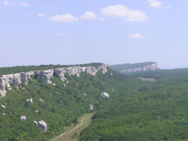 Вид с Эски-Керменского плато