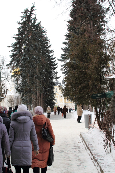 Сперва - в Троицкий собор 