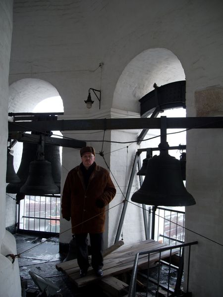 На втором ярусе колокольни Иван Великий. 19 марта 2012 года. Фото Константина Мишуровского